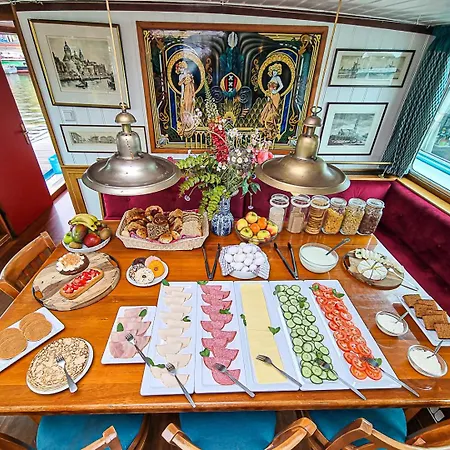 Hotelboat 阿姆斯特丹