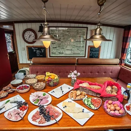 Hotelboat 酒店 *