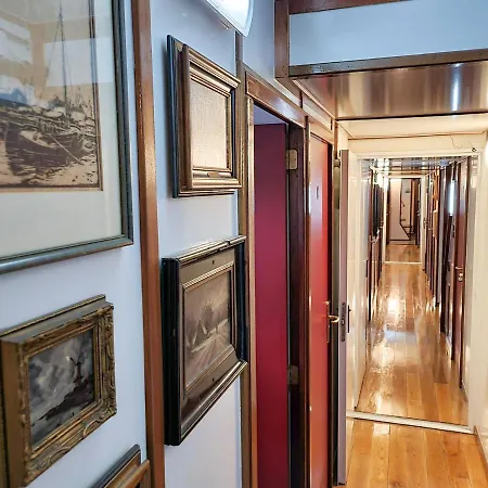 Hotelboat Hotell