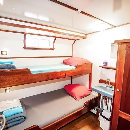 Hotelboat Hotell *