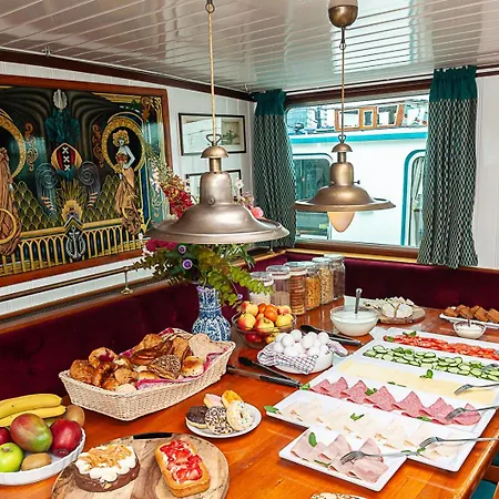 Hotelboat * 암스테르담